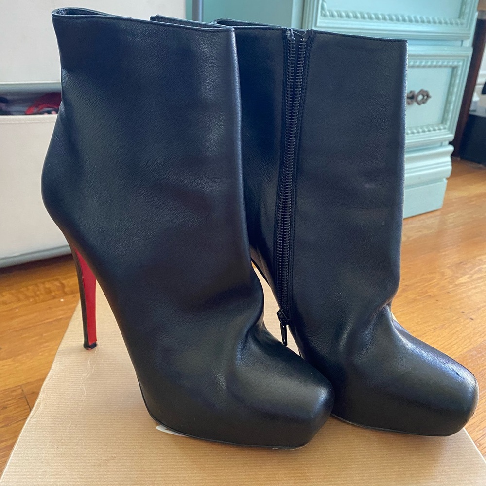 Taylor Swift Christian Louboutin Mamanouk 120 Bootie